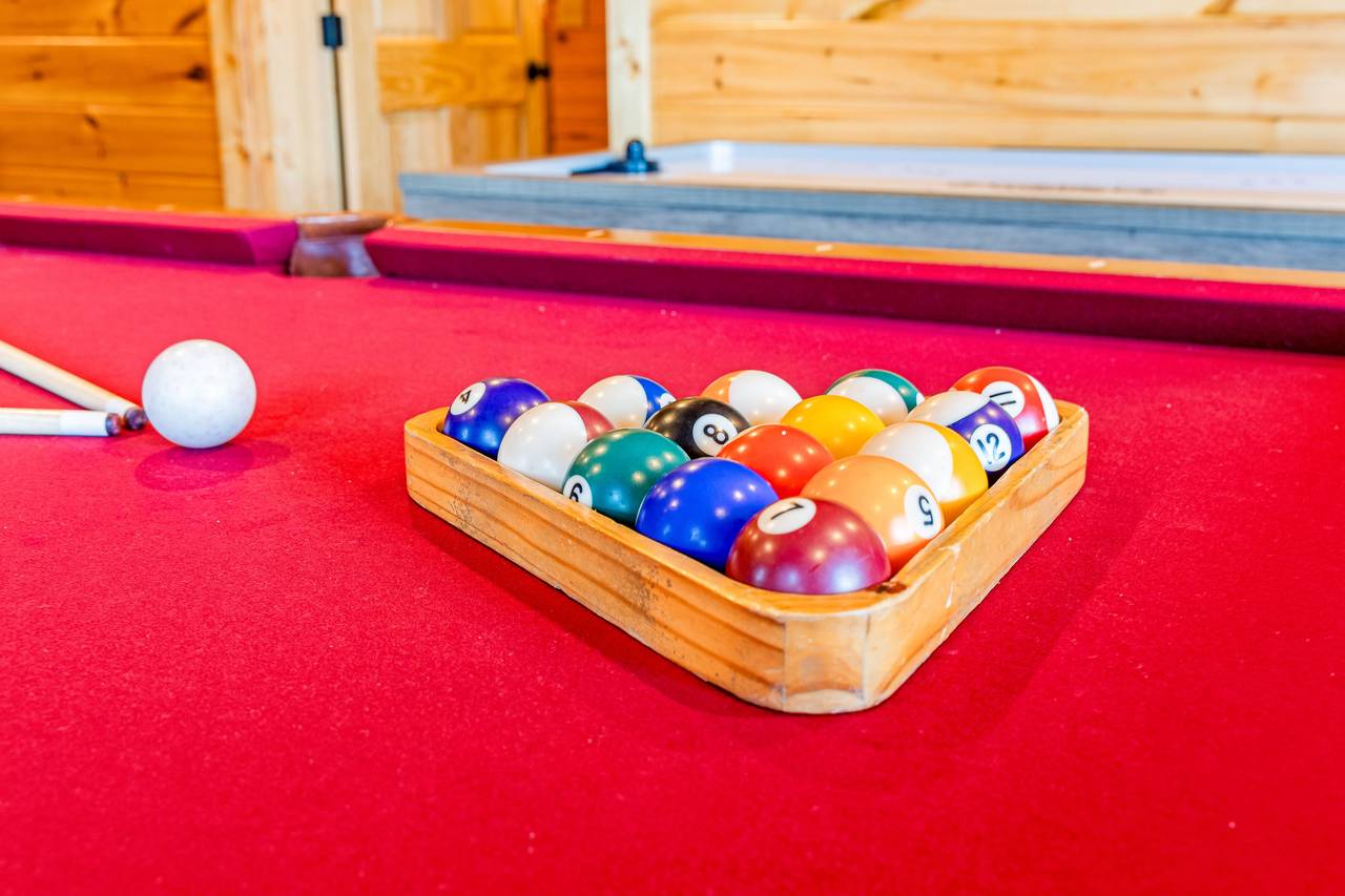 Gameroom: pool table, air hockey, pinball, & multi-cade Gameroom: pool table, air hockey, pinball, & multi-cade