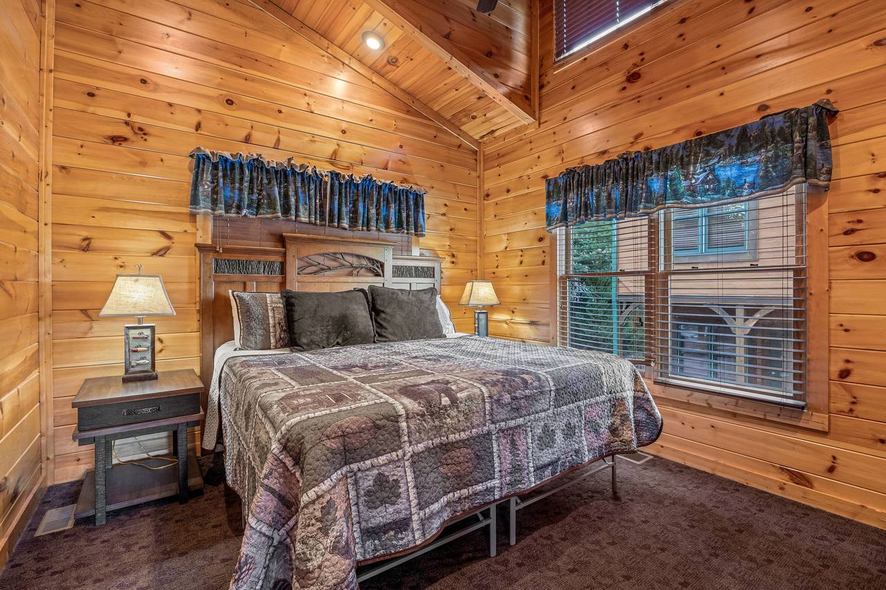 Entry level king with ensuite full bathroom and TV Entry level king with ensuite full bathroom and TV