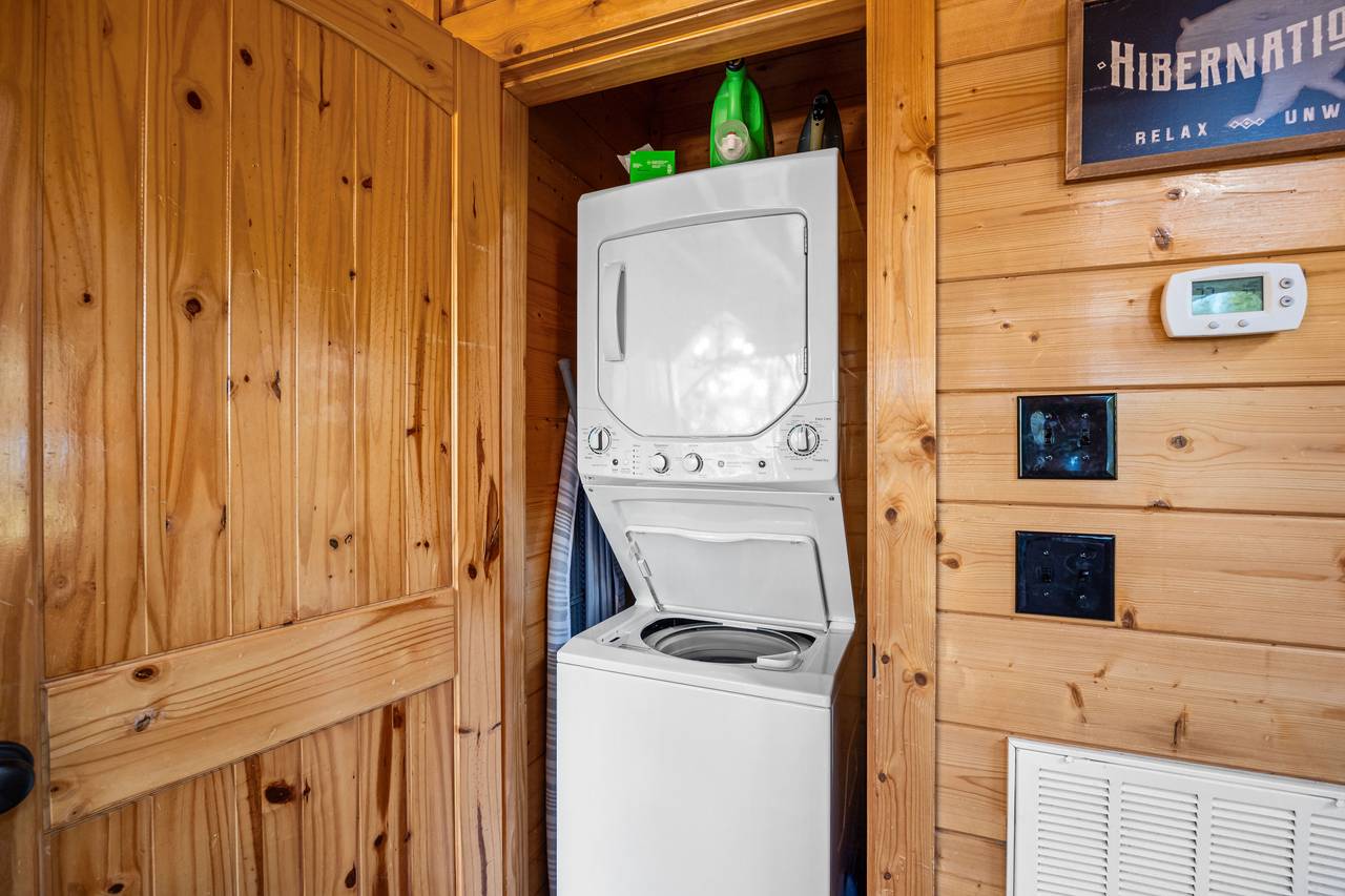 Stackable washer and dryer Stackable washer and dryer