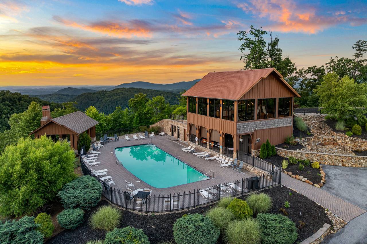 Resort swimming pool Resort swimming pool