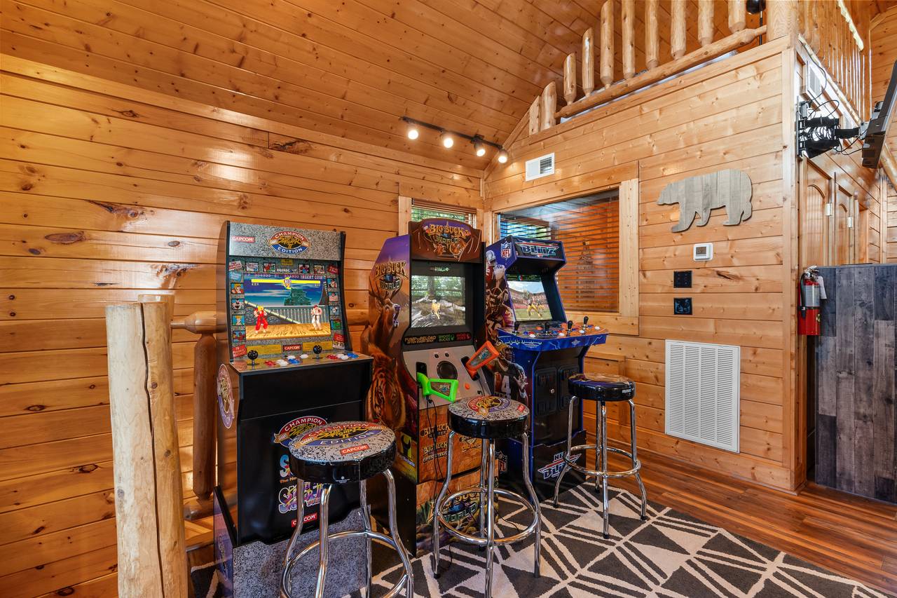 Arcades: Street Fighter, Football, Buck Hunter & Multi-Cade Arcades: Street Fighter, Football, Buck Hunter & Multi-Cade