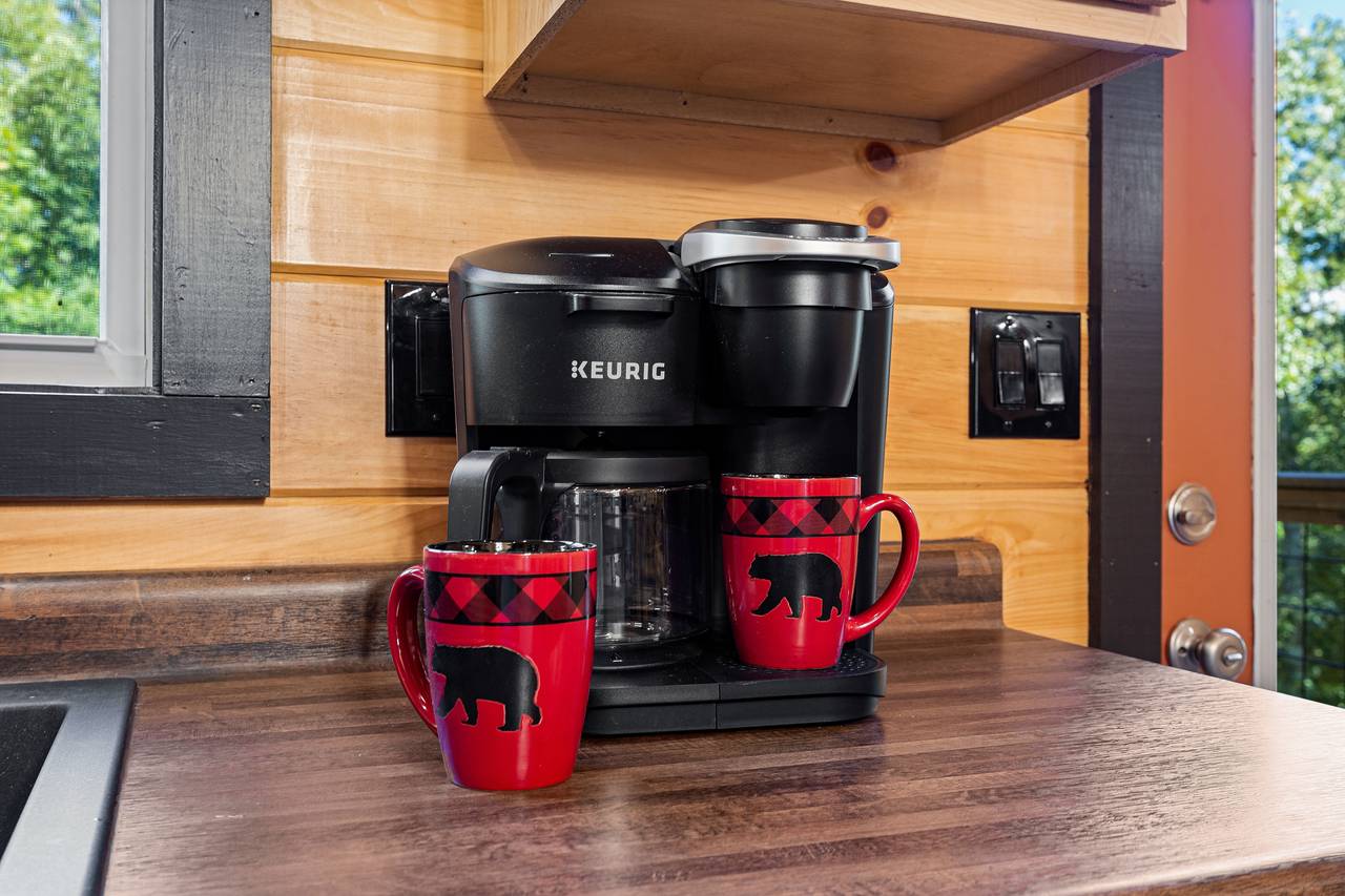 Coofee pot and single cup Coofee pot and single cup