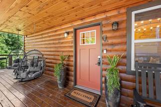 Welcome to Pinecone Hideaway! Welcome to Pinecone Hideaway!