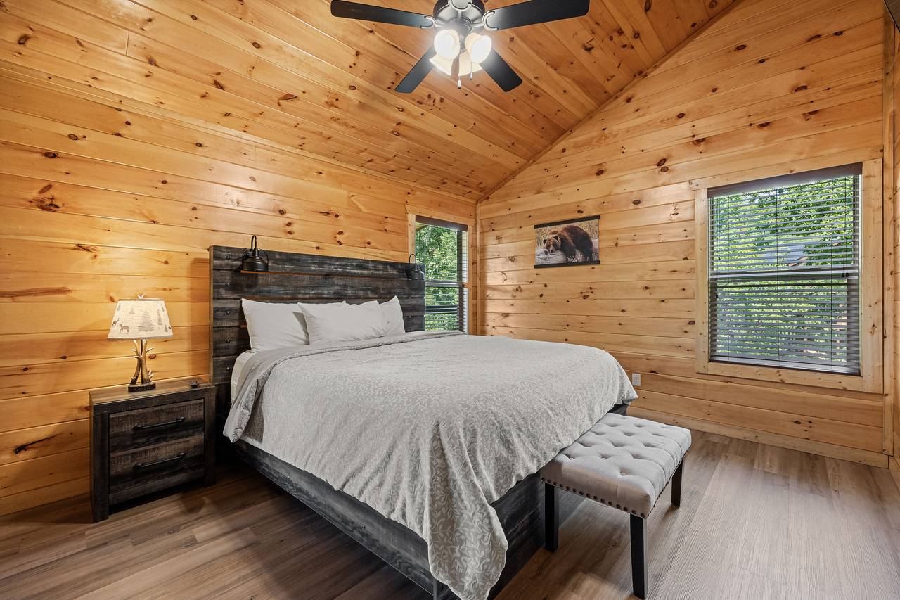 3rd upper level king with TV and shared ensuite full bath 3rd upper level king with TV and shared ensuite full bath