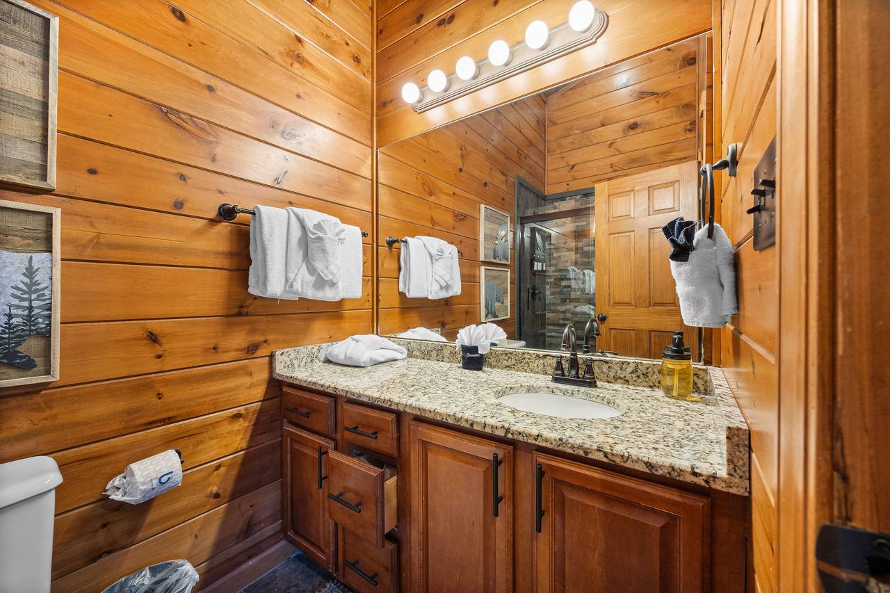 Entry level ensuite full bath with standing shower Entry level ensuite full bath with standing shower