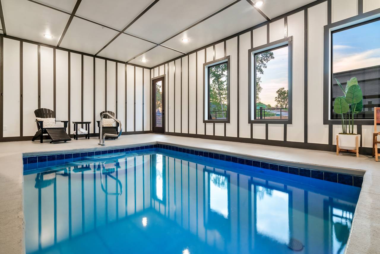Private indoor heated pool! Private indoor heated pool!