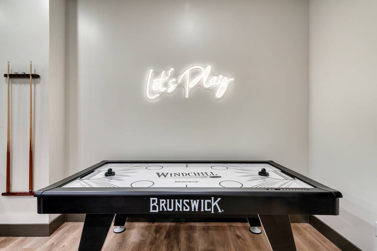 Gameroom: Pool Table, Golden Tee, Multi-Cade, & Air Hockey Gameroom: Pool Table, Golden Tee, Multi-Cade, & Air Hockey