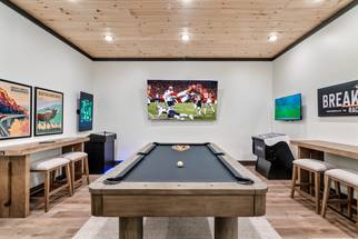 Gameroom: Pool Table, Golden Tee, Multi-Cade, & Air Hockey Gameroom: Pool Table, Golden Tee, Multi-Cade, & Air Hockey