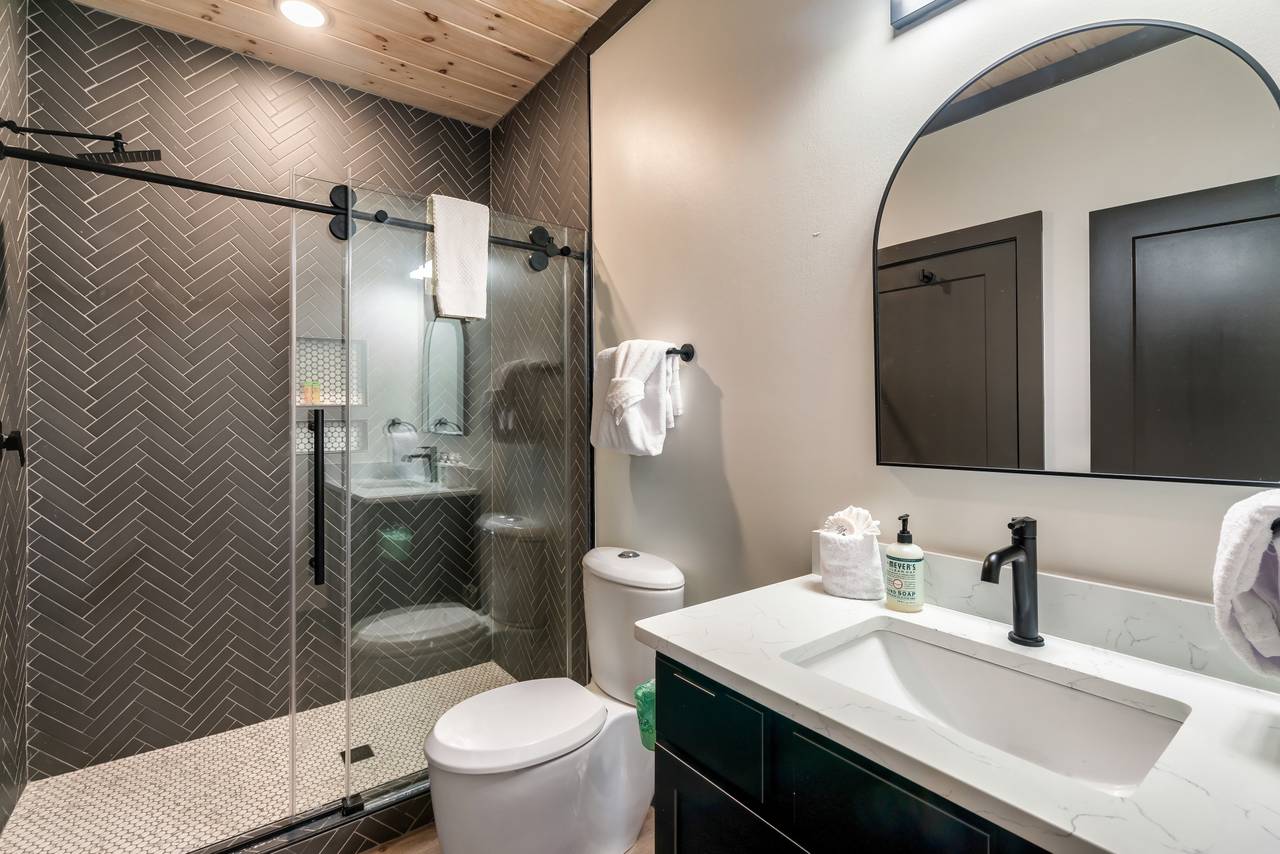 2nd king ensuite full bath with standing shower 2nd king ensuite full bath with standing shower