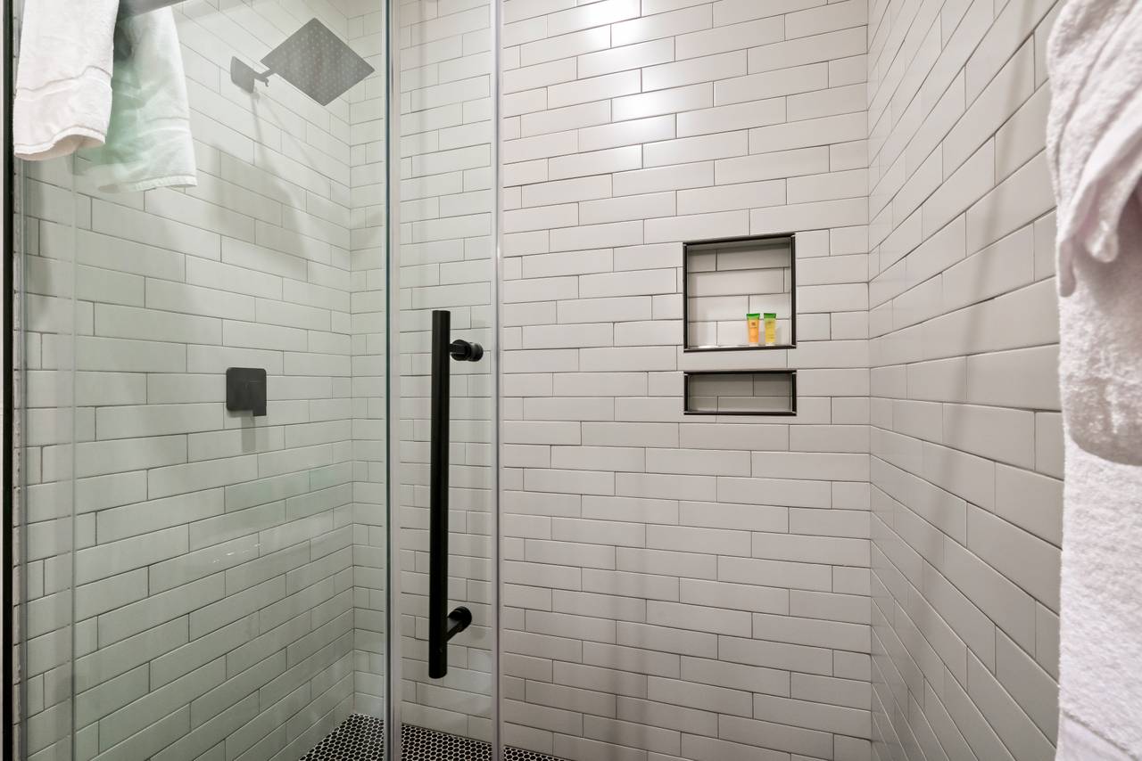 Upper level full bath with standing shower Upper level full bath with standing shower