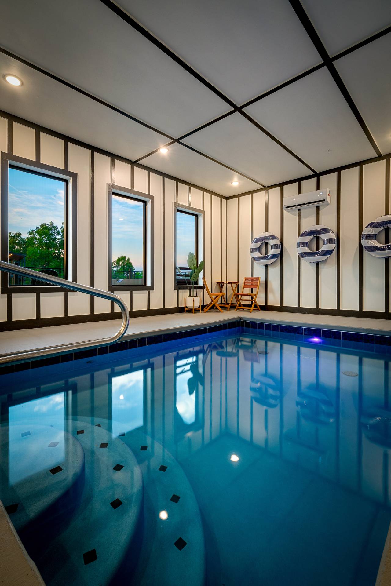 Private indoor heated pool! Private indoor heated pool!