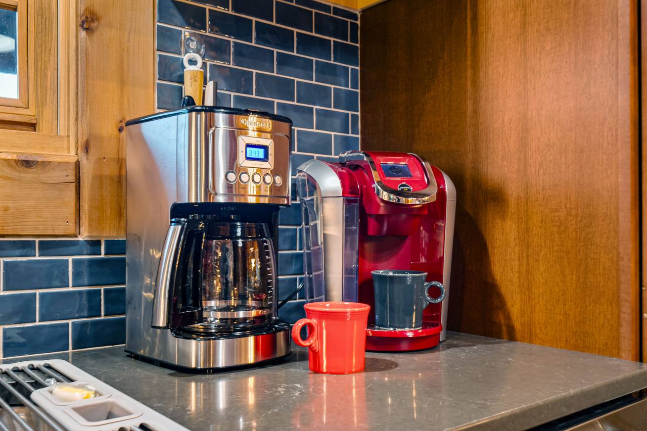 Coffee pot and Keurig Coffee pot and Keurig