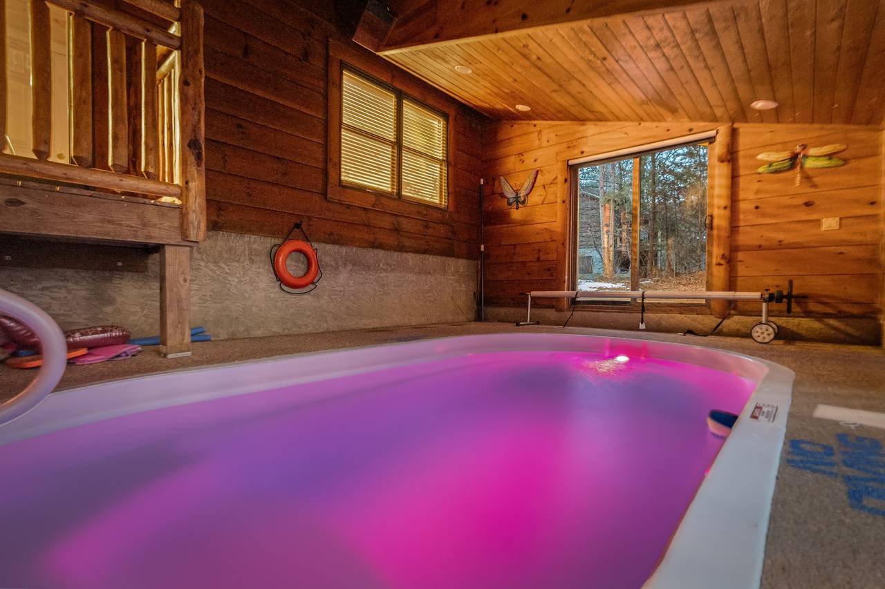 Splish splash in your own. heated. indoor swimming pool! Splish splash in your own. heated. indoor swimming pool!