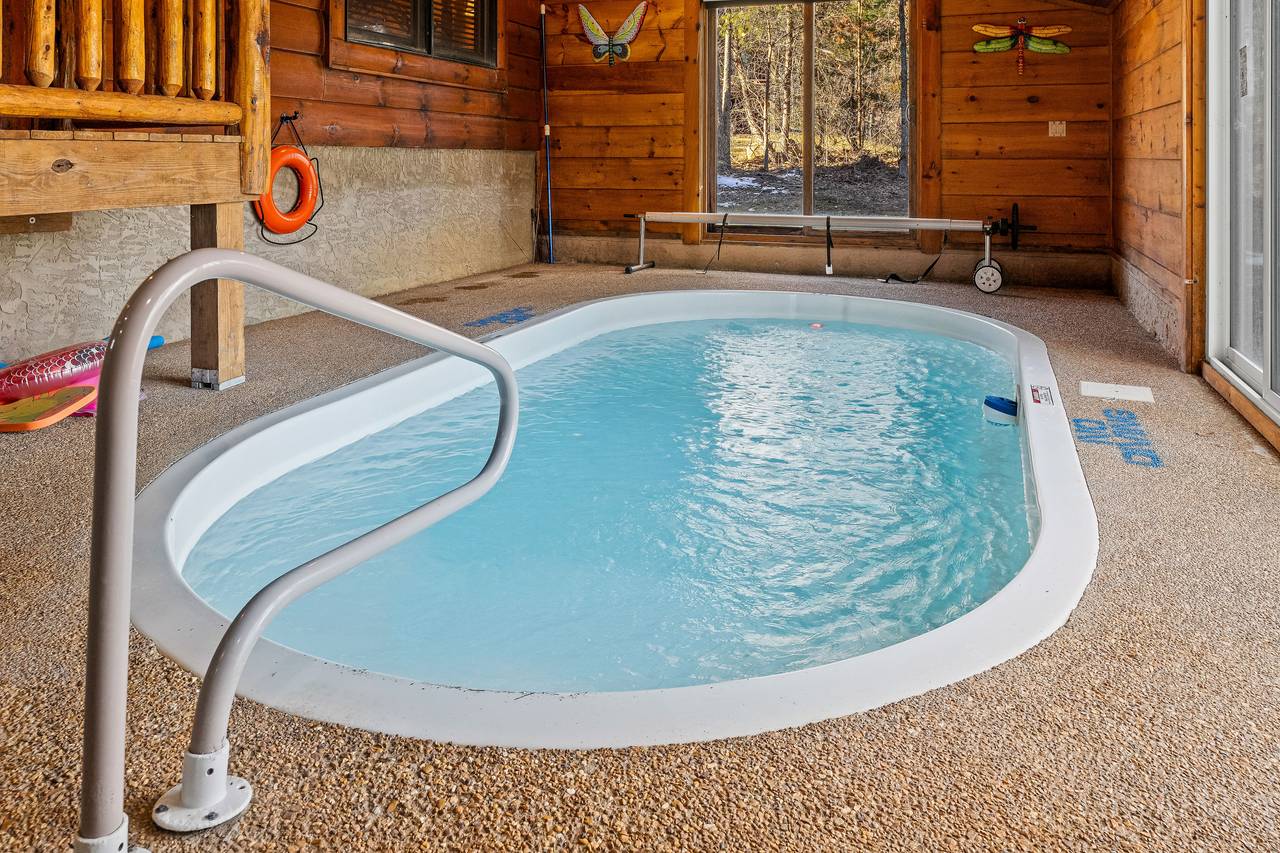 Splish splash in your own. heated. indoor swimming pool! Splish splash in your own. heated. indoor swimming pool!