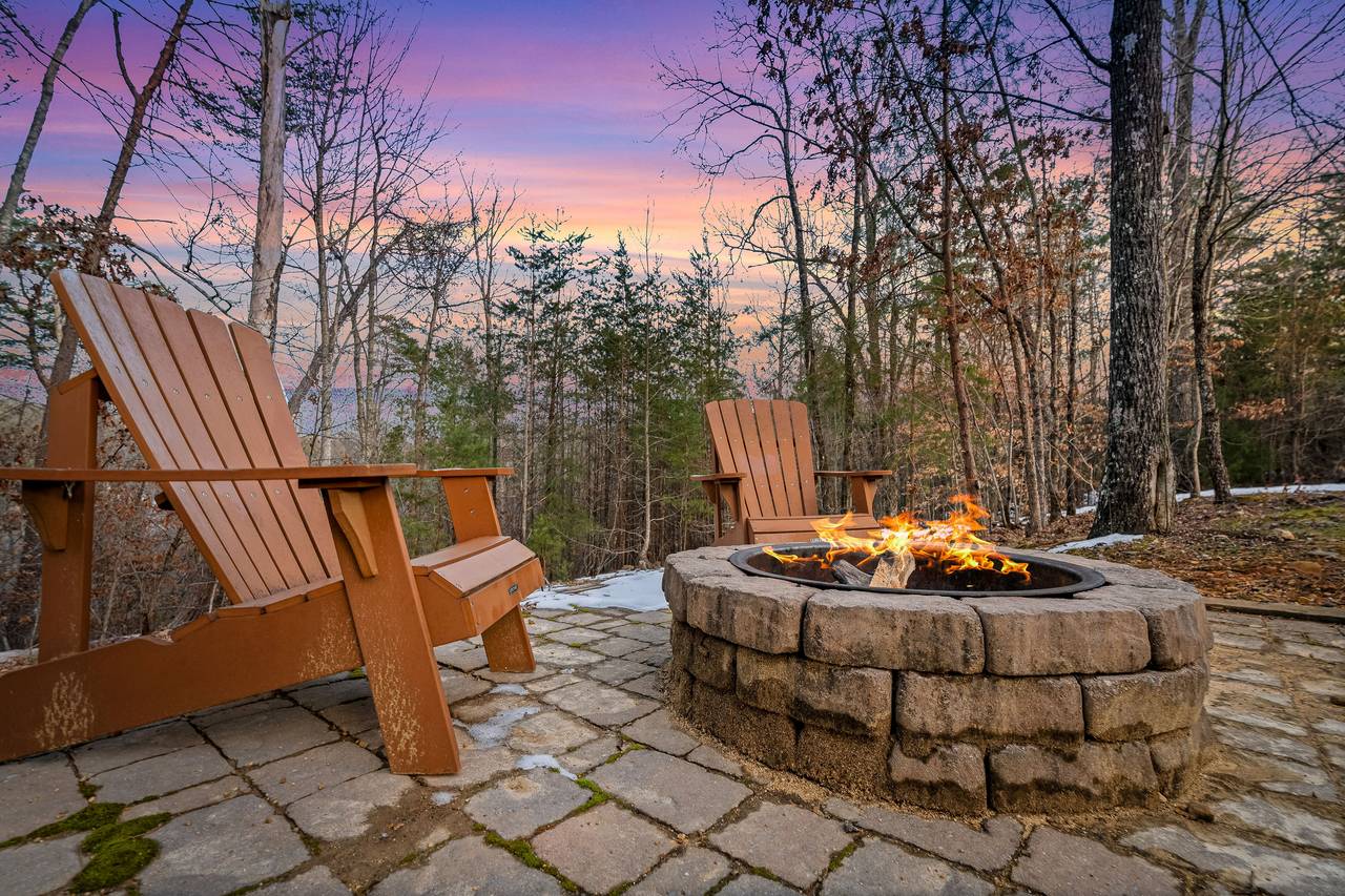 Gather around the outdoor firepit to roast marshmallows! Gather around the outdoor firepit to roast marshmallows!