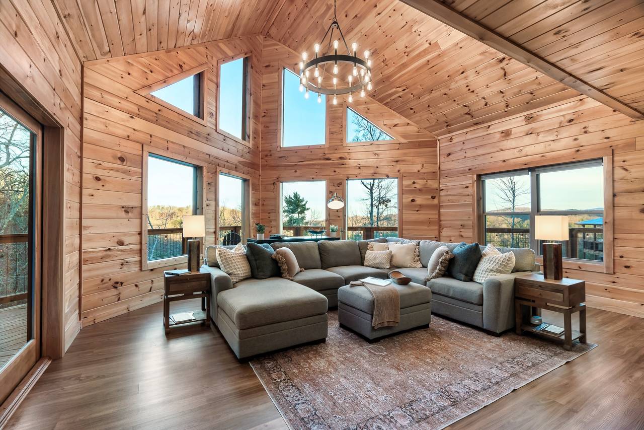 Living room: comfy seating, TV, gas fireplace, & sleeper sofa! Living room: comfy seating, TV, gas fireplace, & sleeper sofa!
