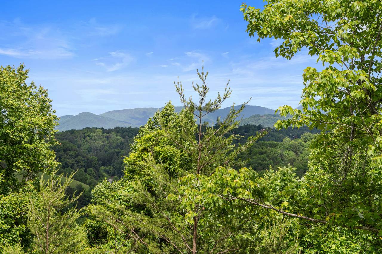 Smoky Mountain Views From Just Below Heaven Smoky Mountain Views From Just Below Heaven