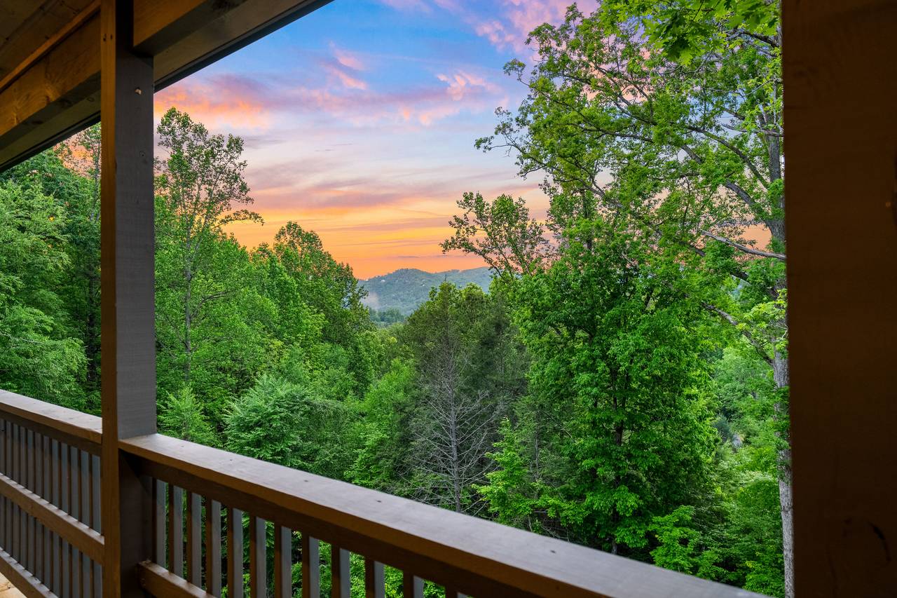 Smoky Mountain Views From Just Below Heaven Smoky Mountain Views From Just Below Heaven