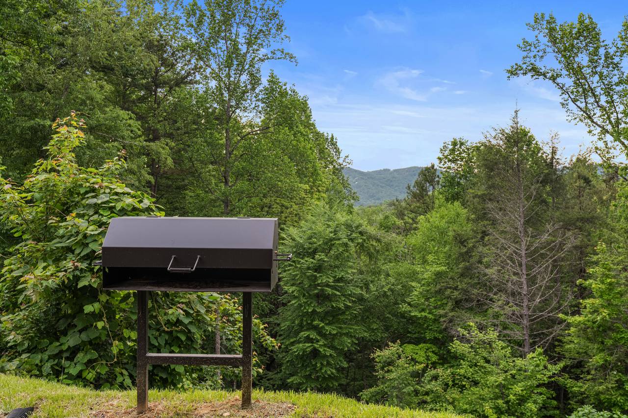 Charcoal Grill for Mountain Cookouts Charcoal Grill for Mountain Cookouts