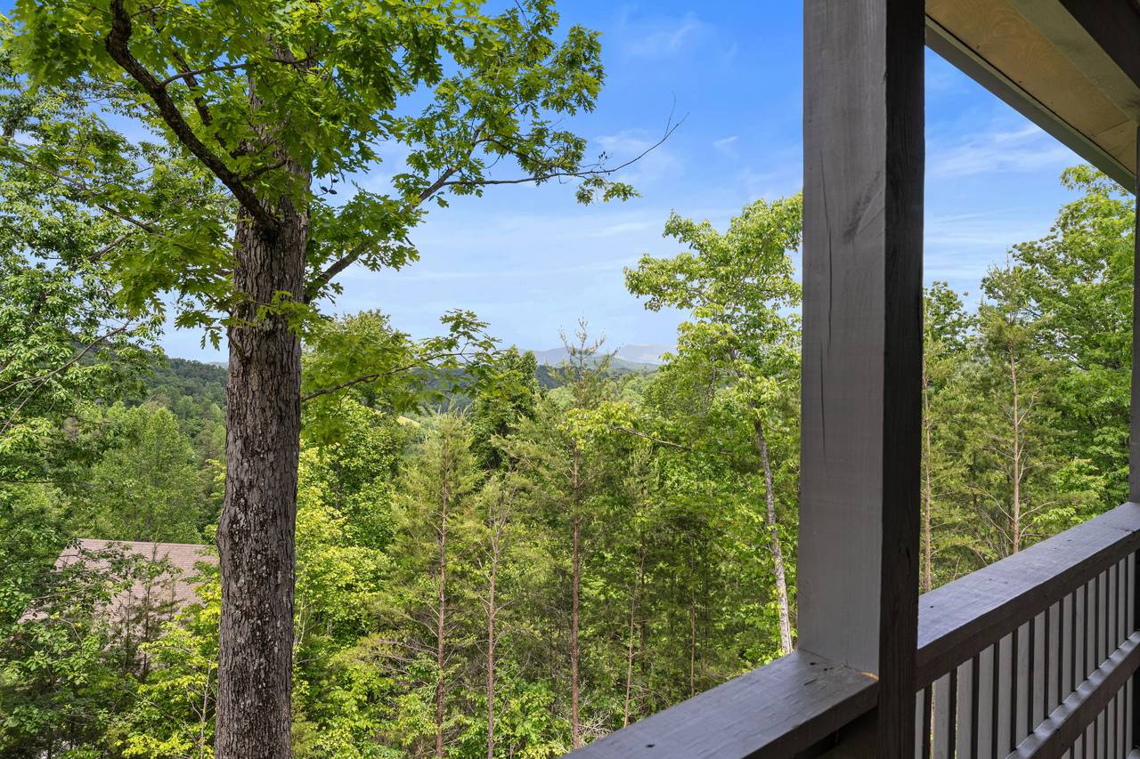 Smoky Mountain Views From Just Below Heaven Smoky Mountain Views From Just Below Heaven