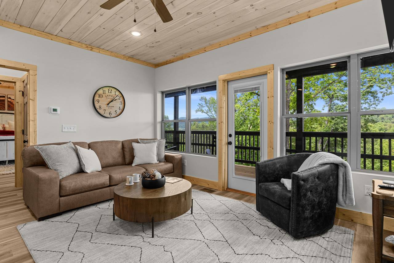 Spacious Living Room With Fireplace & Smart TV Spacious Living Room With Fireplace & Smart TV