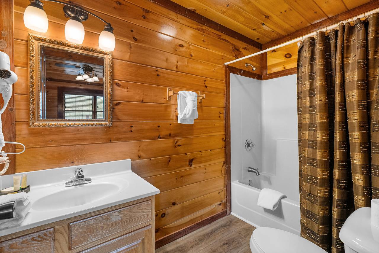 Ensuite full bathroom with tub shower combo Ensuite full bathroom with tub shower combo