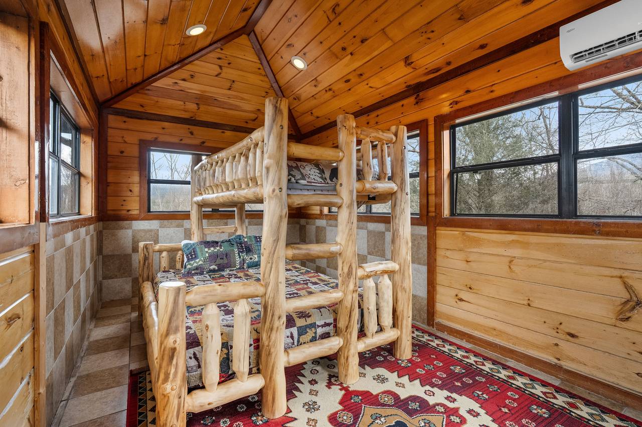 Twin-over-queen bunk sleeping area. Twin-over-queen bunk sleeping area.