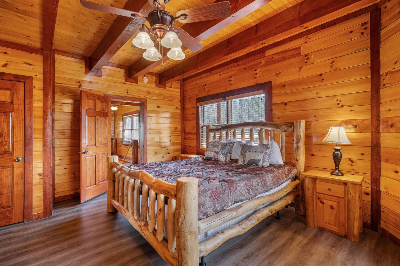 King suite with private bathroom. King suite with private bathroom.