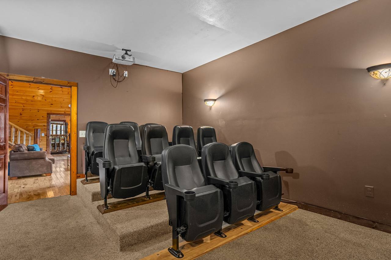<span class="name">Pop the popcorn and enjoy a movie night!</span> <span class="name">Pop the popcorn and enjoy a movie night!</span>