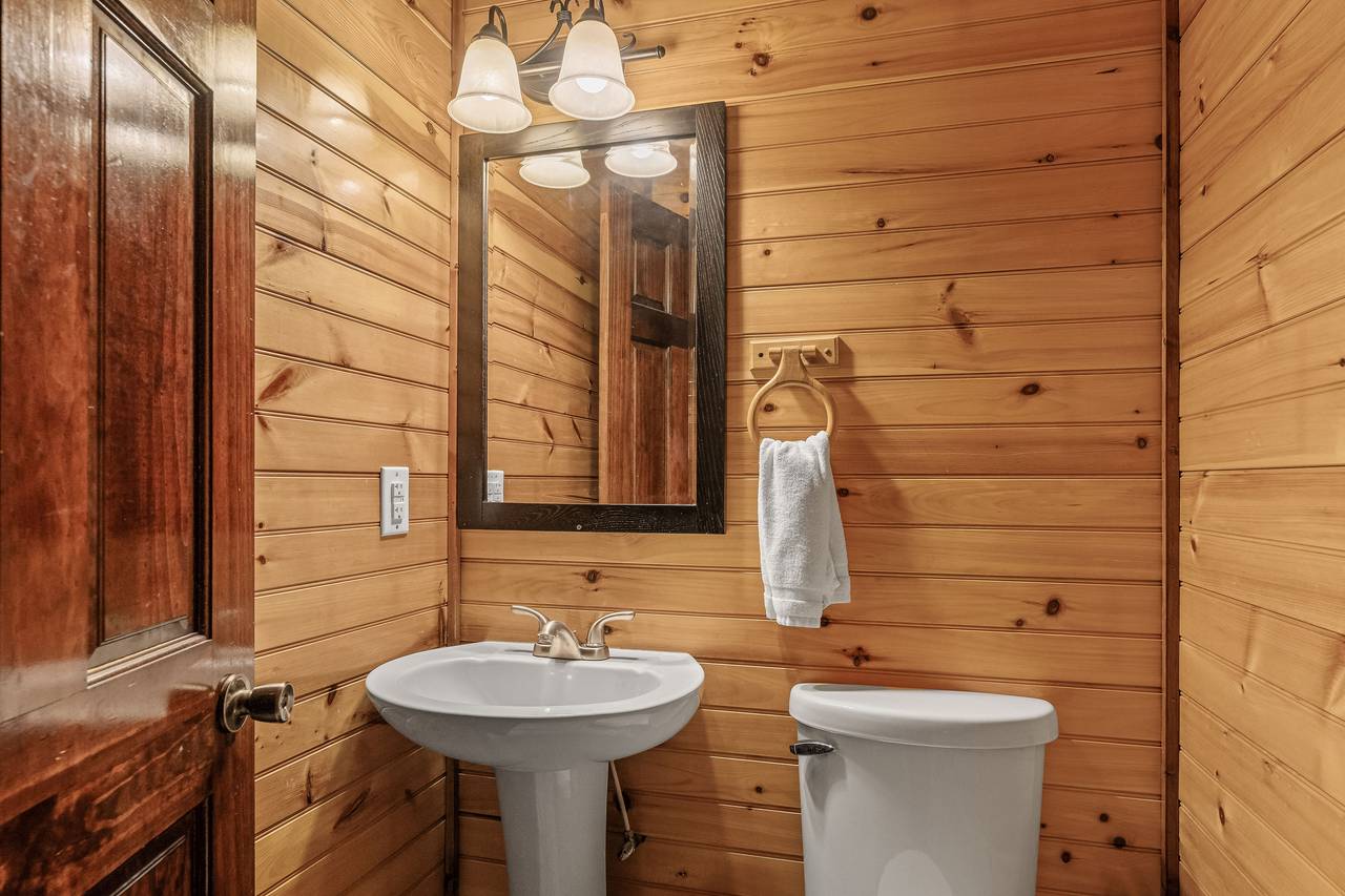 <span class="name">Half bath on the upper level </span> <span class="name">Half bath on the upper level </span>