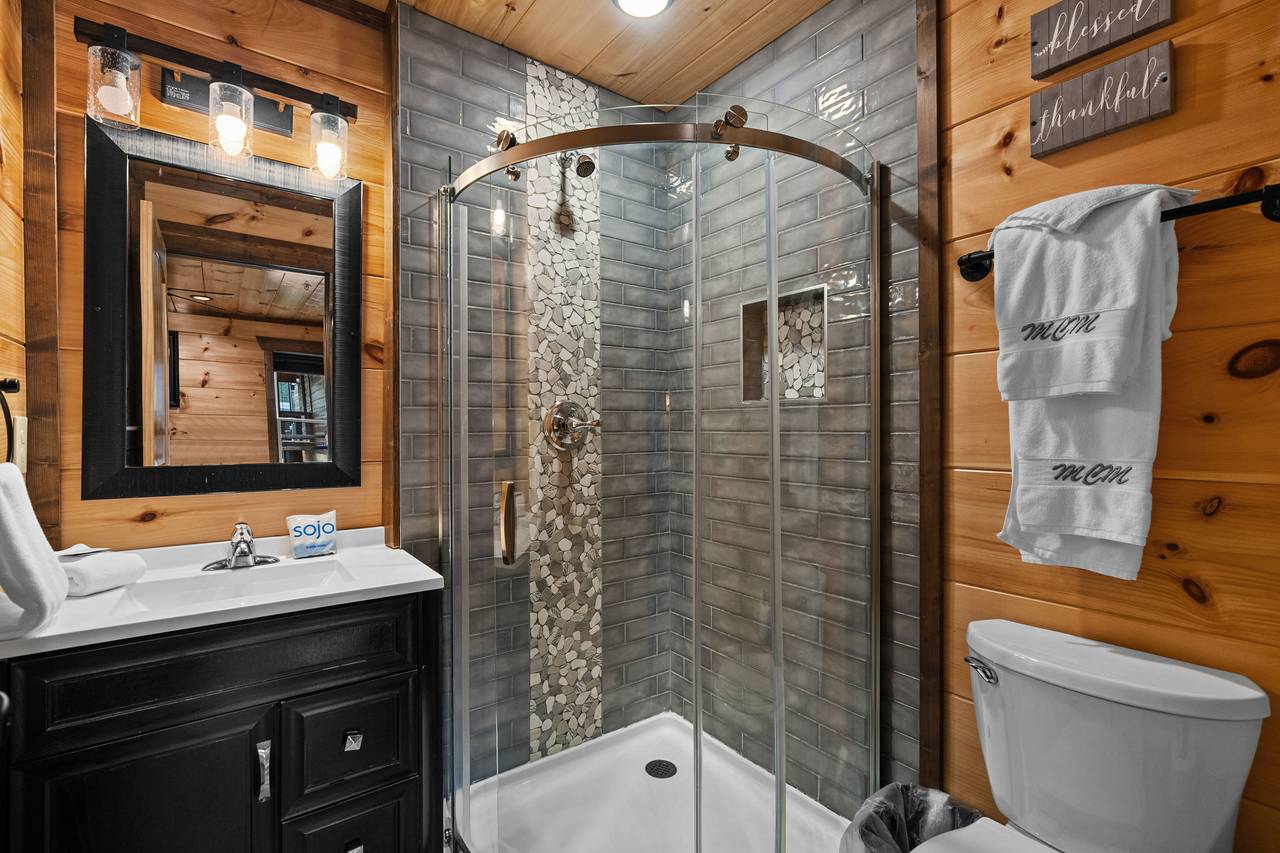 Mid level ensuite bathroom with standing shower Mid level ensuite bathroom with standing shower