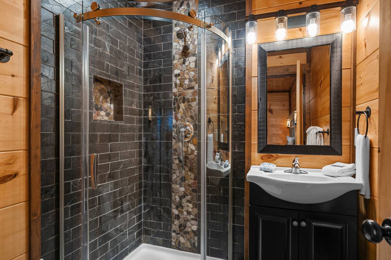 Mid level ensuite bathroom with standing shower Mid level ensuite bathroom with standing shower