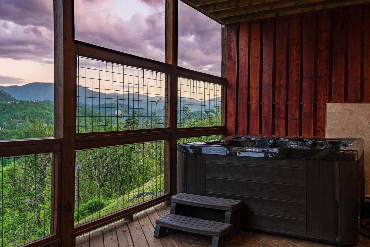 Soak morning noon and night in the hot tub on the back deck! Soak morning noon and night in the hot tub on the back deck!
