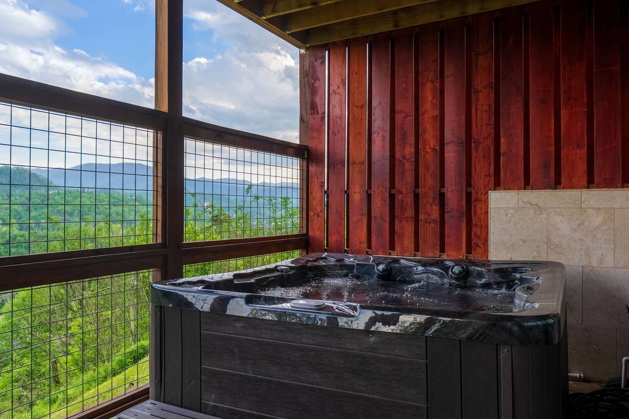 Soak morning noon and night in the hot tub on the back deck! Soak morning noon and night in the hot tub on the back deck!