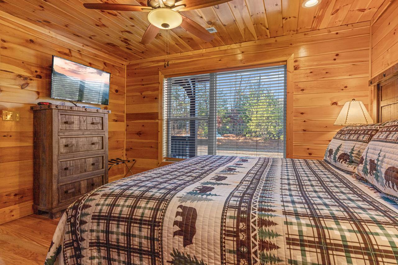 <span class="name">Entry Level King Bedroom With Ensuite Bathroom</span> <span class="name">Entry Level King Bedroom With Ensuite Bathroom</span>