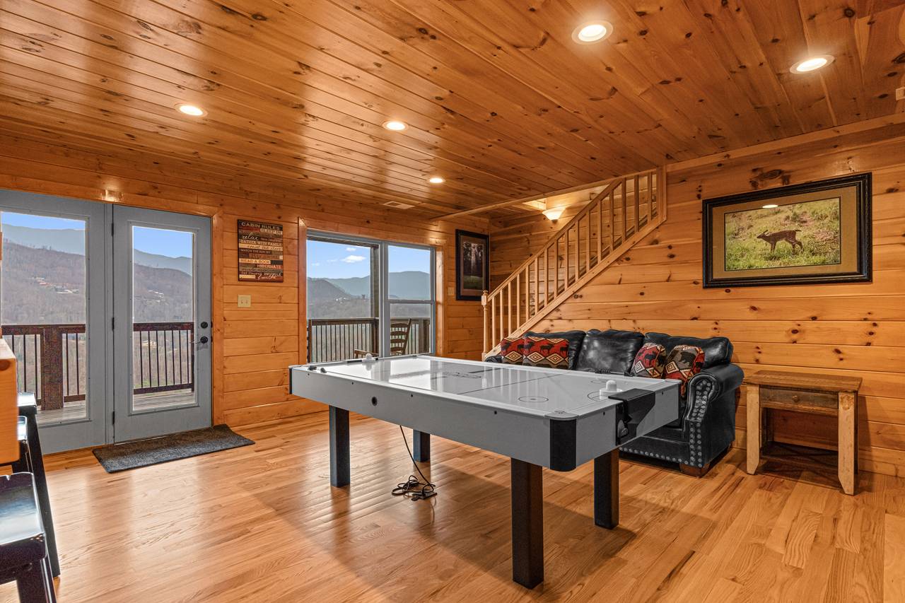 <span class="name">2 Game Rooms With Pool Table & Air Hockey</span> <span class="name">2 Game Rooms With Pool Table & Air Hockey</span>