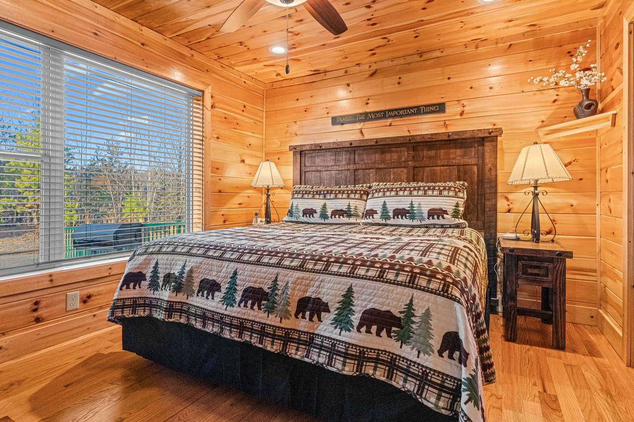 <span class="name">Entry Level King Bedroom With Ensuite Bathroom</span> <span class="name">Entry Level King Bedroom With Ensuite Bathroom</span>