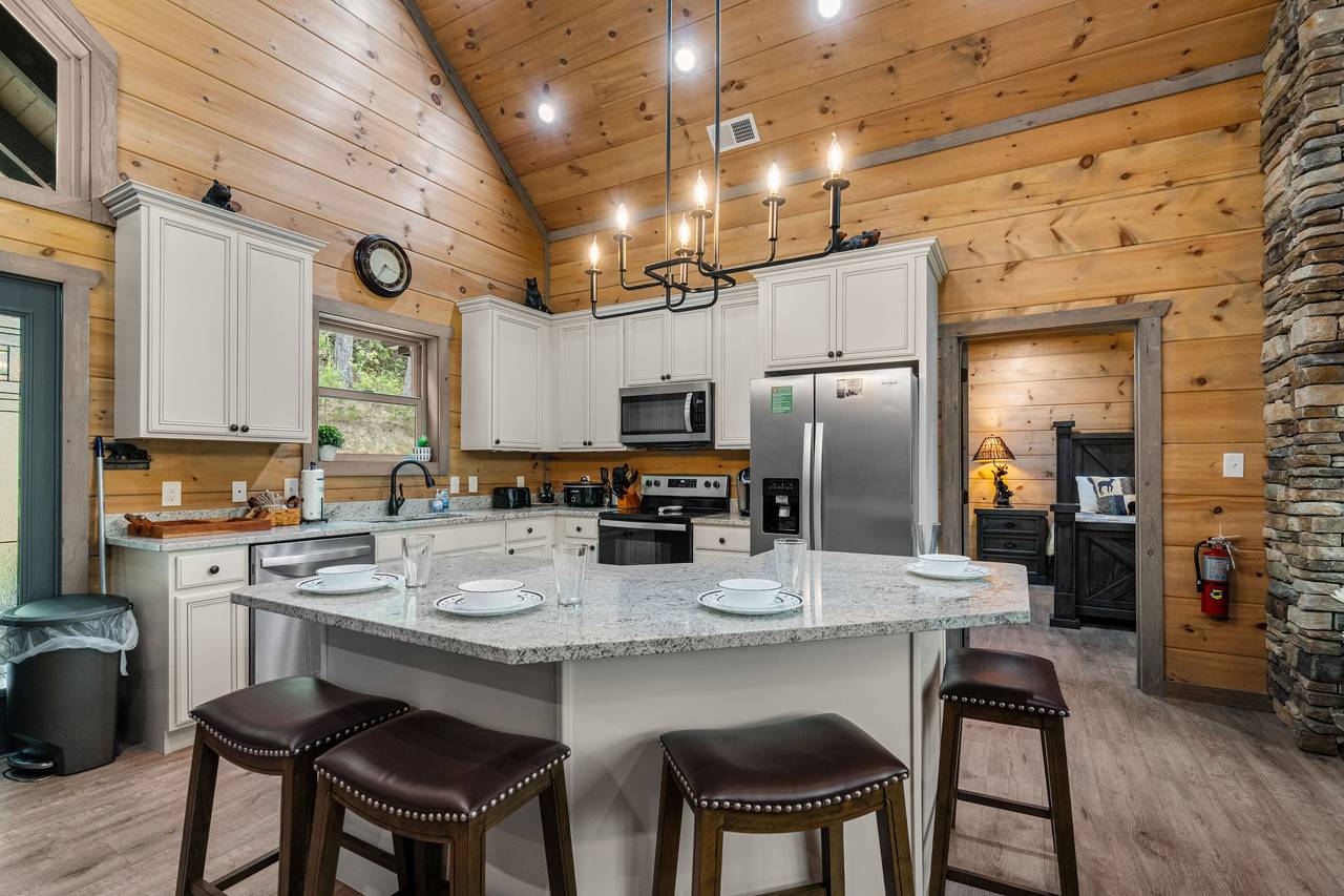 Serve, snack, or sit—this spacious island does it all! Serve, snack, or sit—this spacious island does it all!