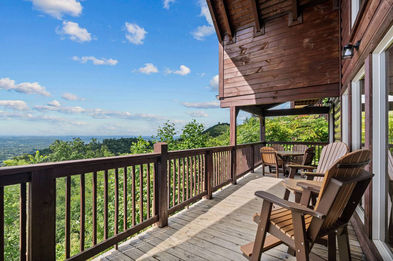 Spacious deck with seating to enjoy Smoky Mountain sunsets Spacious deck with seating to enjoy Smoky Mountain sunsets