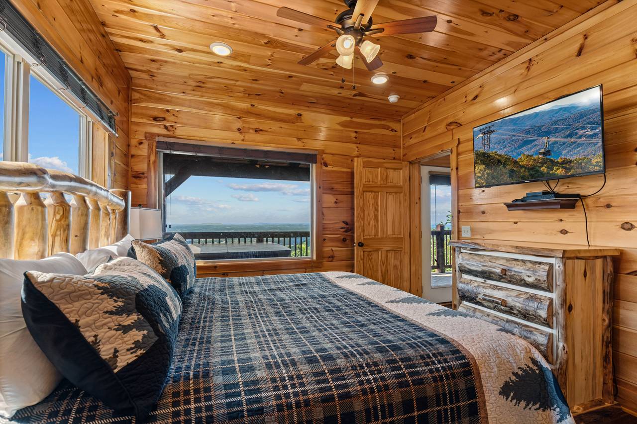 Second king bedroom with Smart TV & shared bath Second king bedroom with Smart TV & shared bath