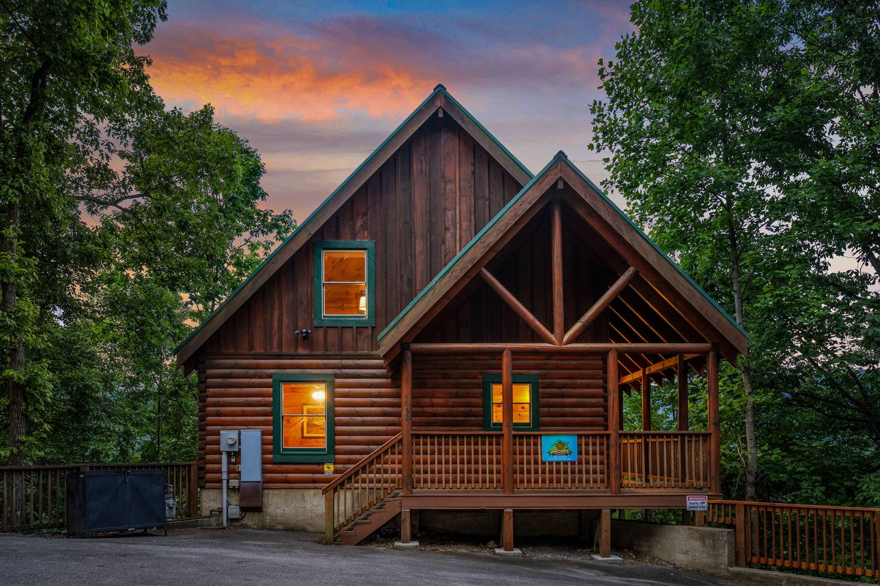 Welcome to Above the Pines, offered by Bear Tracts! Welcome to Above the Pines, offered by Bear Tracts!