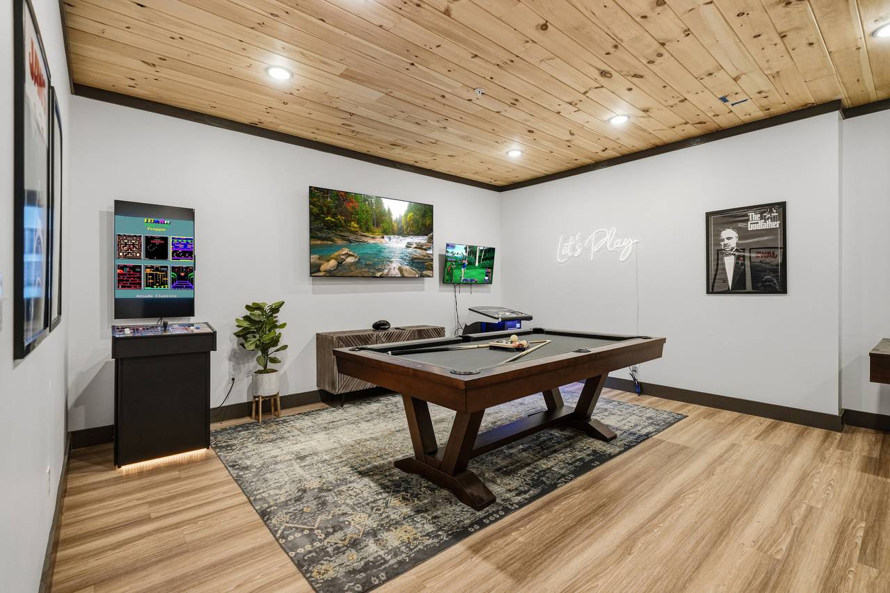 <span class="name">Pool Table, Buck Hunter, Golden Tee, Air Hockey & Multi-Cade</span> <span class="name">Pool Table, Buck Hunter, Golden Tee, Air Hockey & Multi-Cade</span>