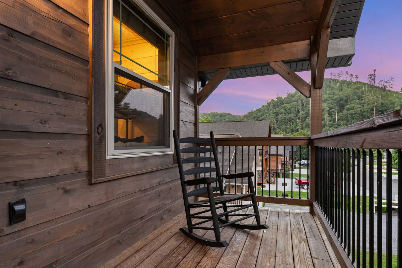 <span class="name">Private upper deck with rocking chairs</span> <span class="name">Private upper deck with rocking chairs</span>