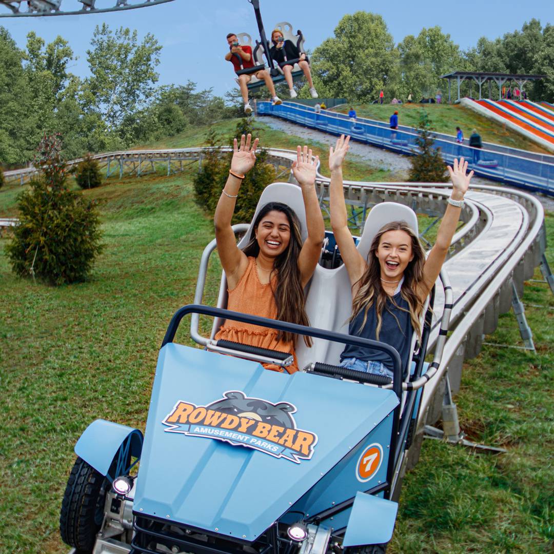 <span class="name">Free attractions passes, every day of your stay!</span> <span class="name">Free attractions passes, every day of your stay!</span>