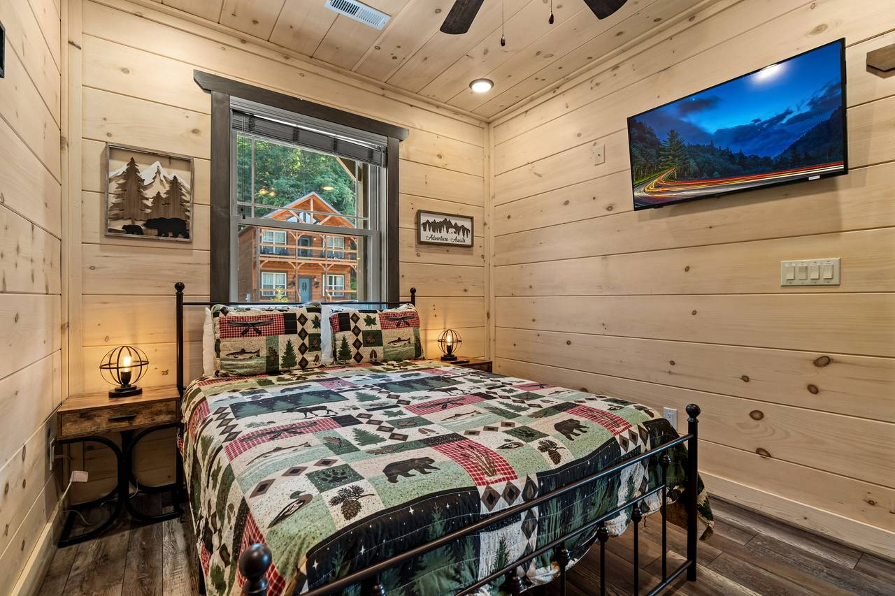 <span class="name">Main-level queen bedroom with easy access</span> <span class="name">Main-level queen bedroom with easy access</span>
