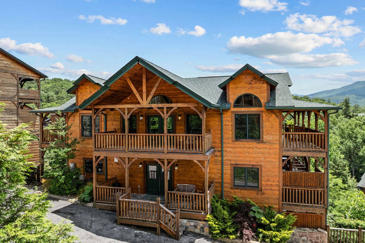 <span class="name">Welcome to Cherokee Dreams Lodge, offered by Bear Tracts</span> <span class="name">Welcome to Cherokee Dreams Lodge, offered by Bear Tracts</span>