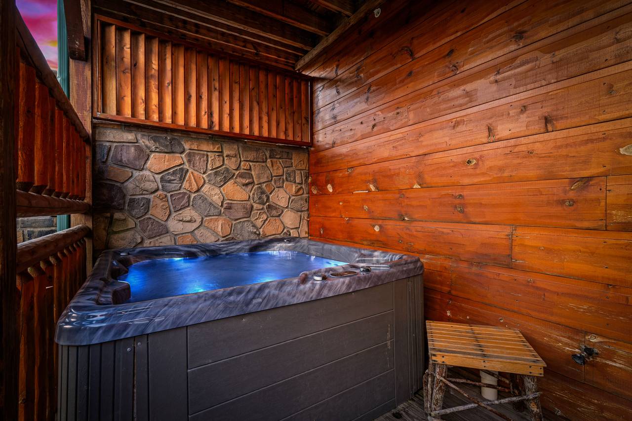 <span class="name">2nd Hot Tub</span> <span class="name">2nd Hot Tub</span>