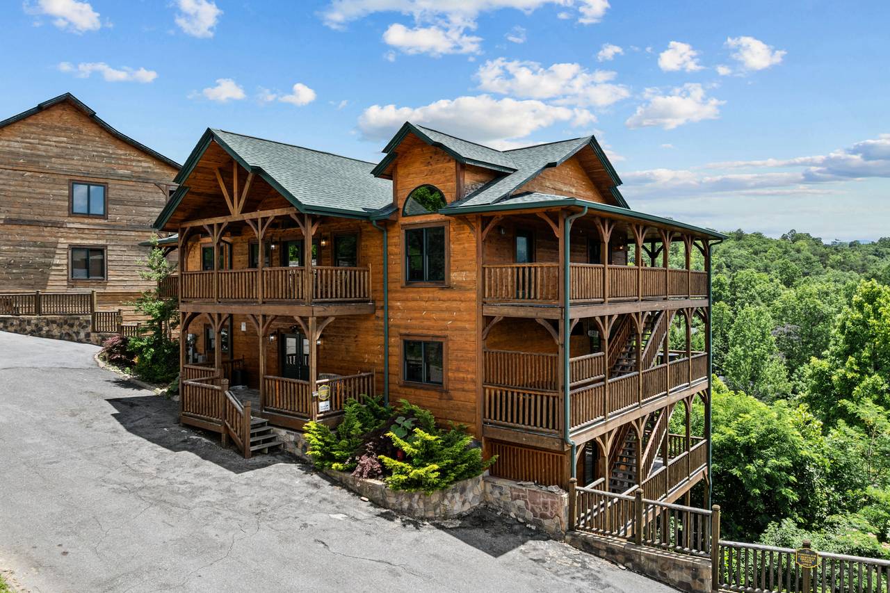<span class="name">Welcome to Cherokee Dreams Lodge, offered by Bear Tracts</span> <span class="name">Welcome to Cherokee Dreams Lodge, offered by Bear Tracts</span>