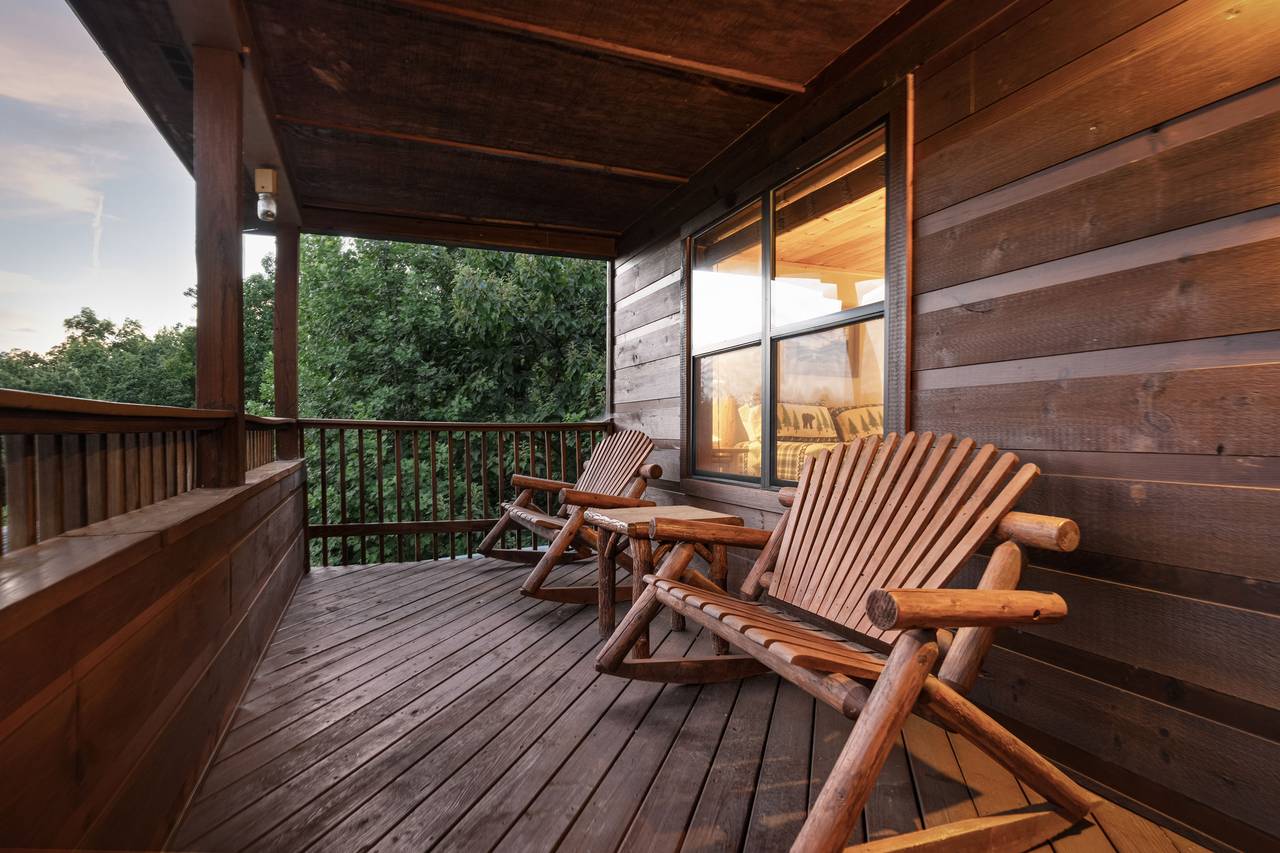 Covered Decks for Year-Round Enjoyment Covered Decks for Year-Round Enjoyment