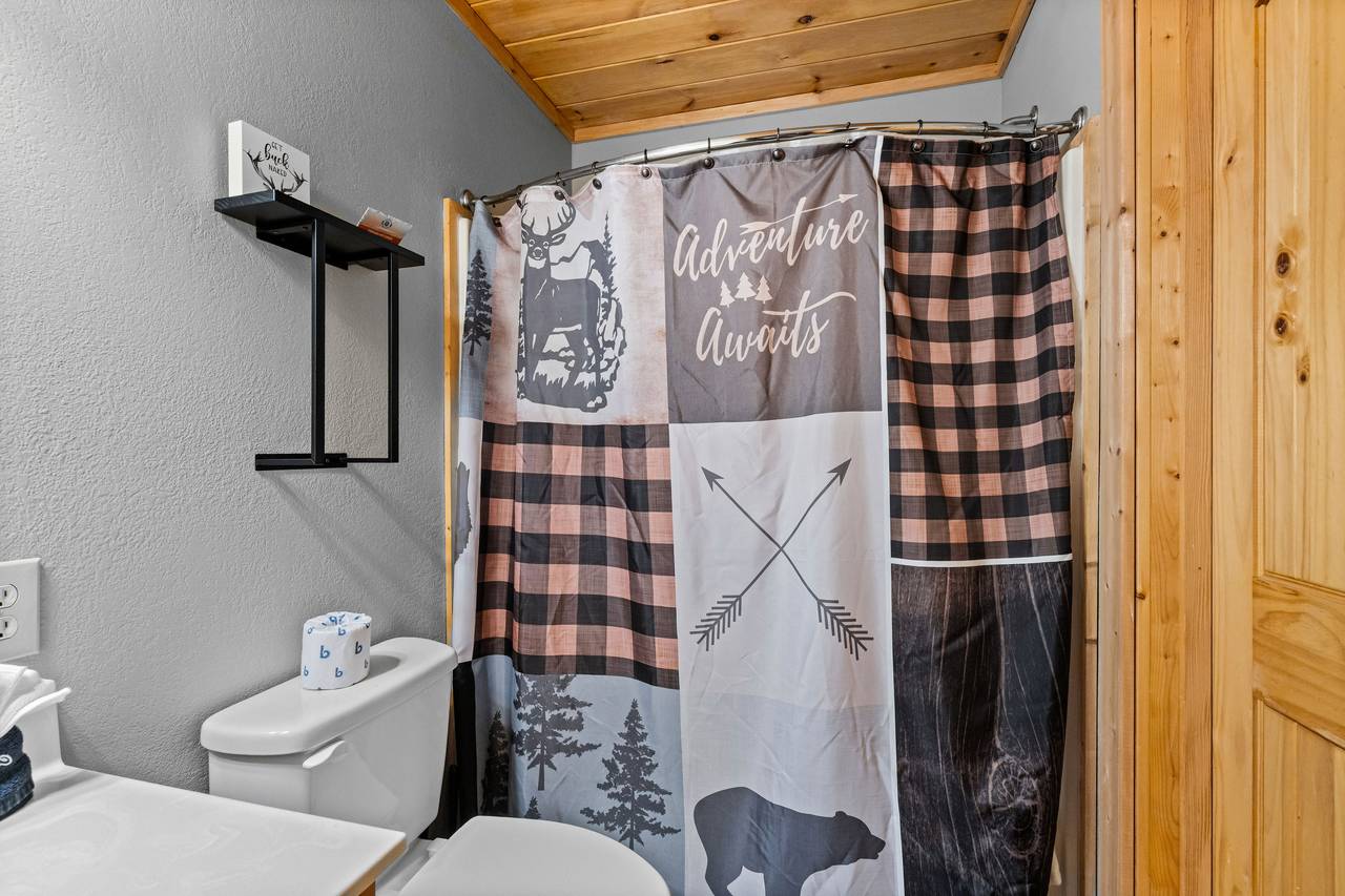 Entry level ensuite full bath with tub and shower combo Entry level ensuite full bath with tub and shower combo